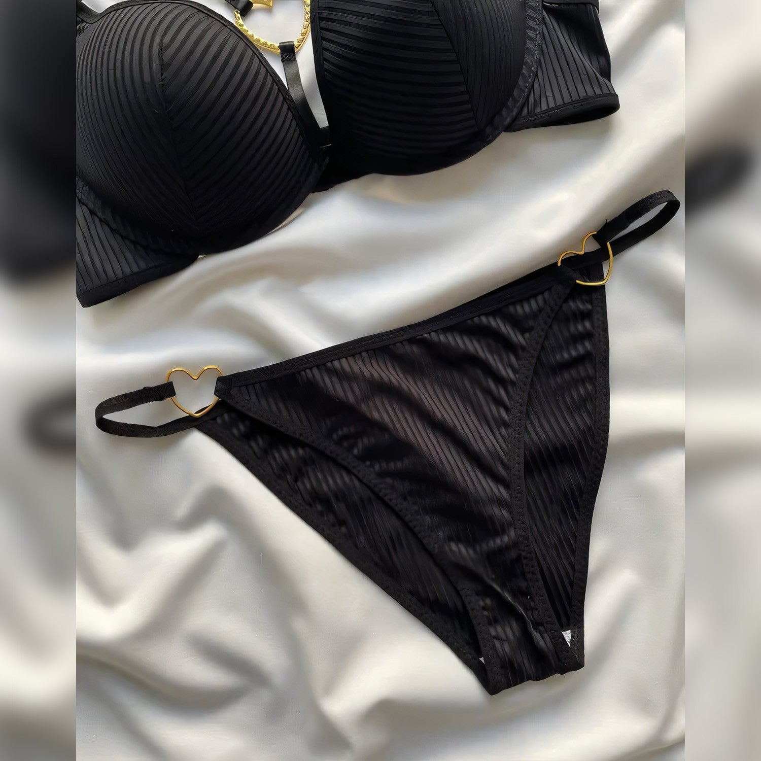 Centre Heart Bra Set - Undeora