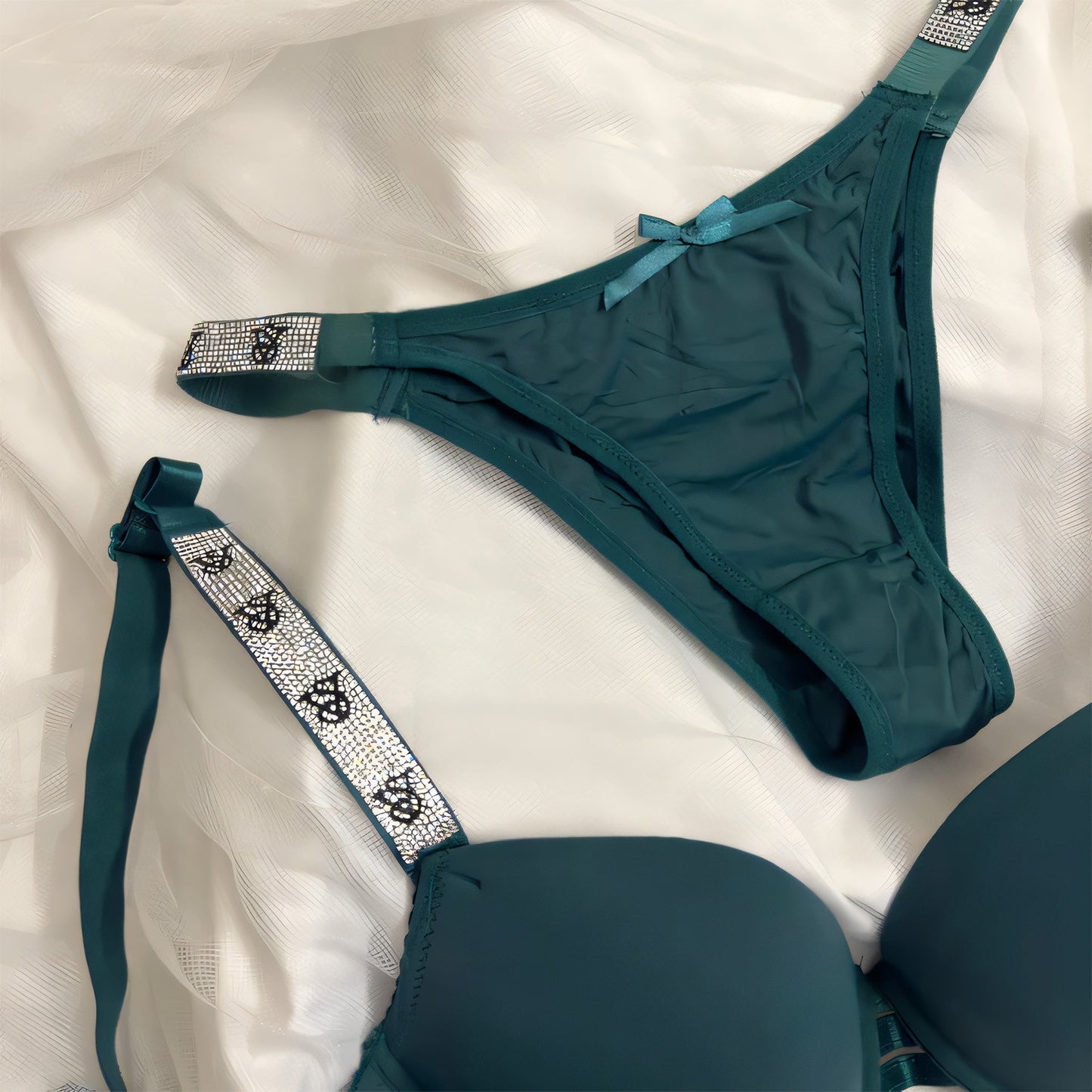 Victoria Secret Logo Mark Bra Set - Undeora