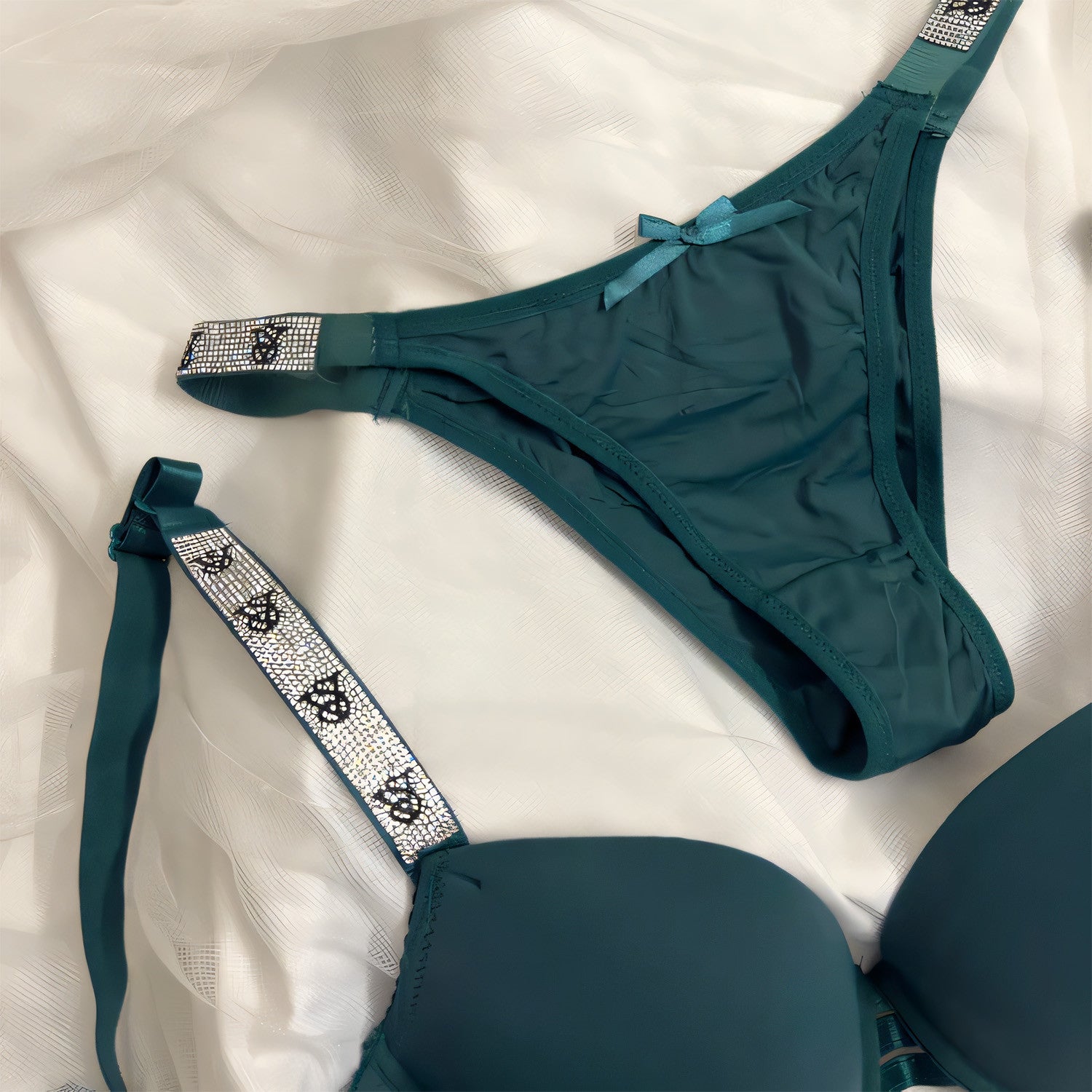 Victoria Secret Logo Mark Bra Set - Undeora