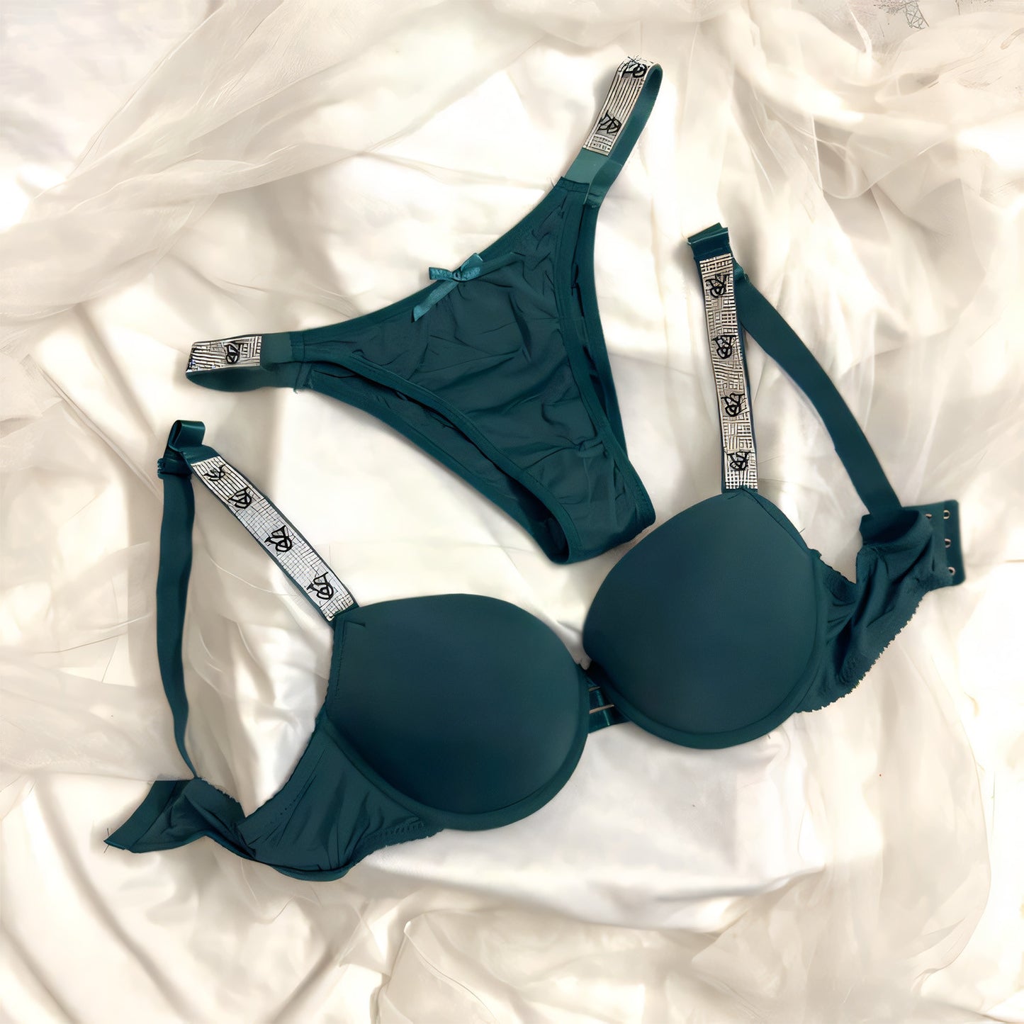 Victoria Secret Logo Mark Bra Set - Undeora