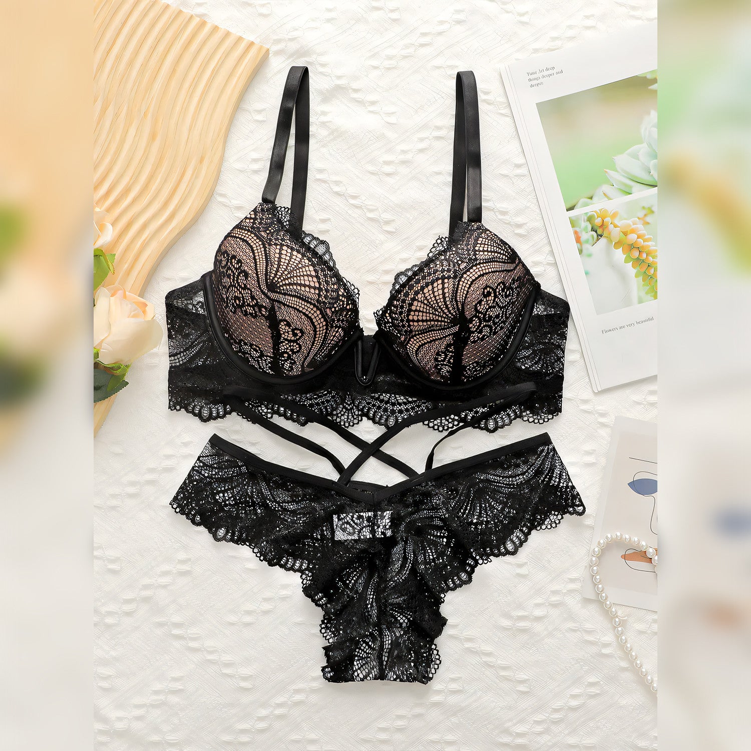 Stylish Lace Push-up Lingerie Set - Undeora