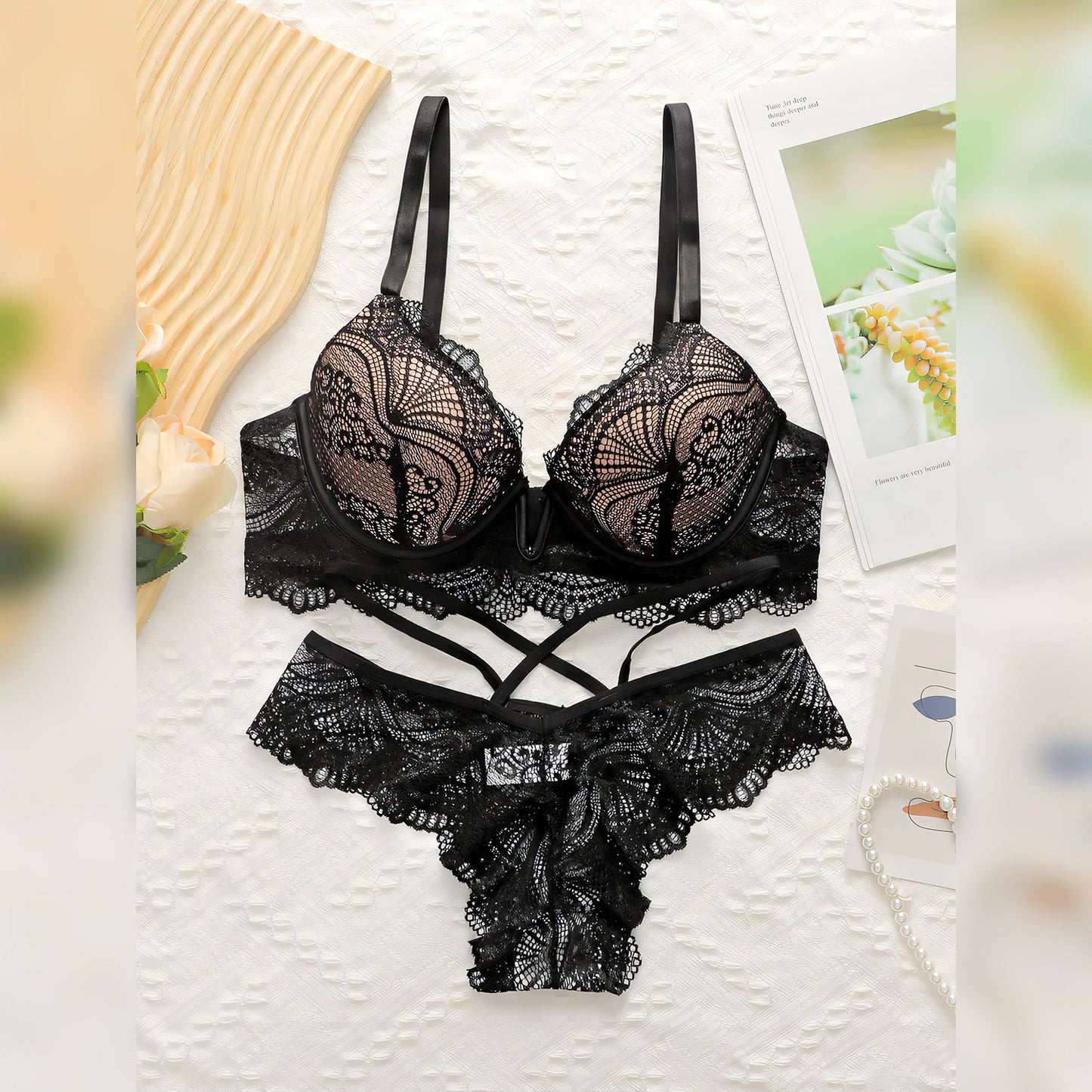 Stylish Lace Push-up Lingerie Set - Undeora